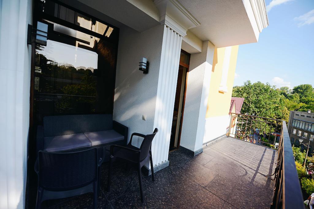 Hotel Afrodita Truskavets Quarto foto