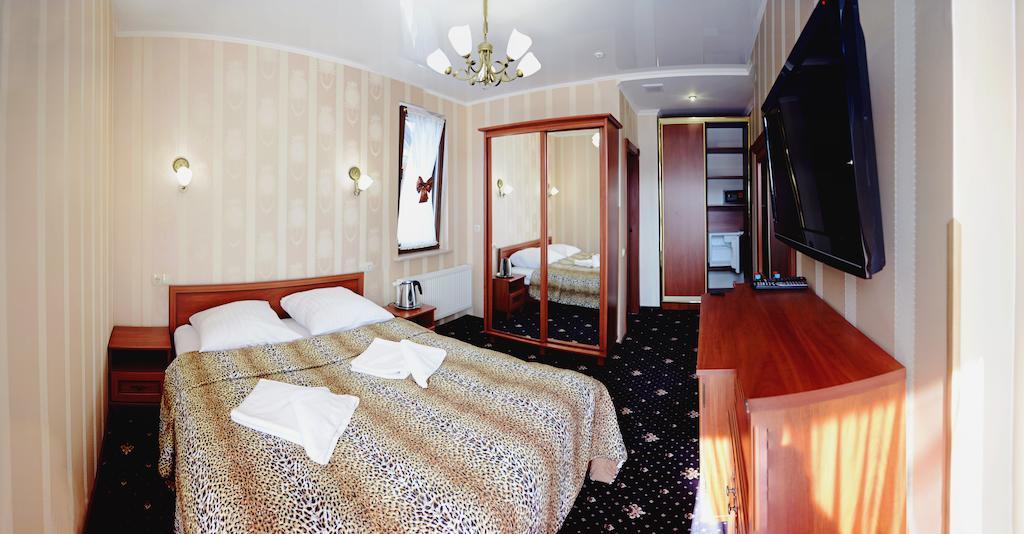 Hotel Afrodita Truskavets Quarto foto